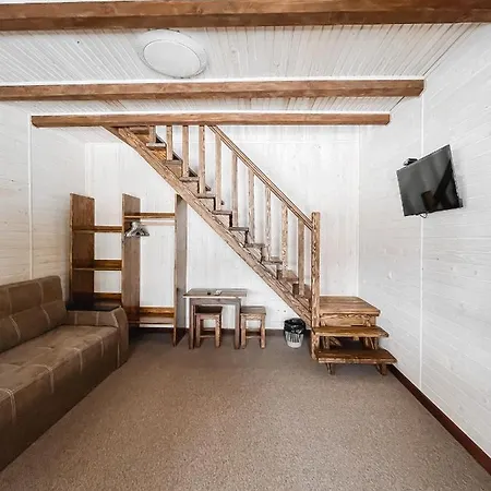 Hotel парк-готель там, де гори...