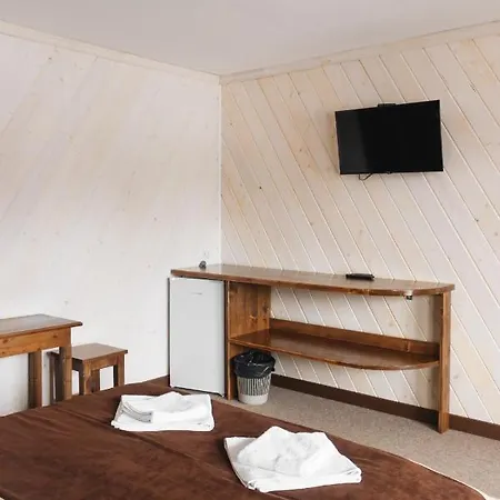 парк-готель там, де гори... Hotel *