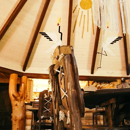 Hotel парк-готель там, де гори... *