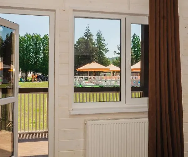 Hotel парк-готель там, де гори... *